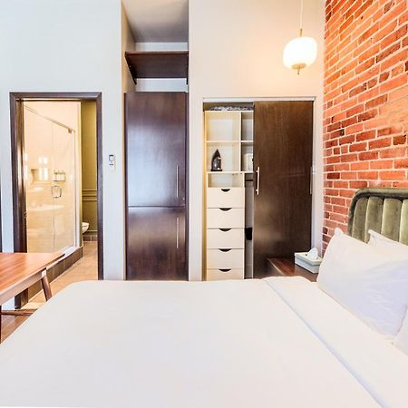 Self Check-In Boutique Hotel - Quartier Latin - Room 101 มอนทรีอัล ภายนอก รูปภาพ